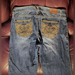 Adiktd Women's Jean's Straight Leg. Size 12 Like new